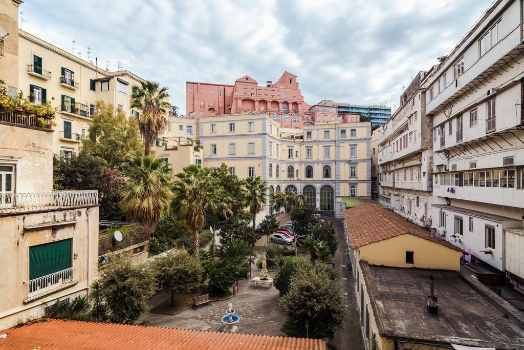 Casalice Mini Apartments Napoli Luaran gambar