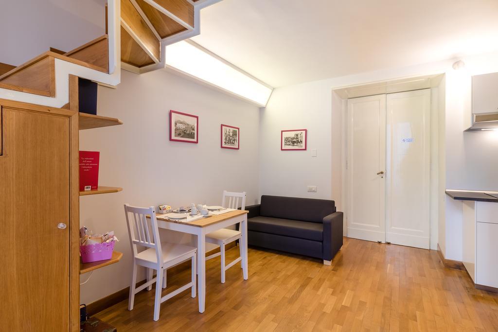 Casalice Mini Apartments Napoli Luaran gambar