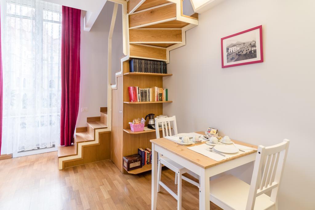 Casalice Mini Apartments Napoli Luaran gambar